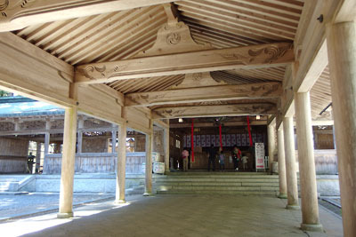 京都・愛宕山山頂にある愛宕神社の本殿内