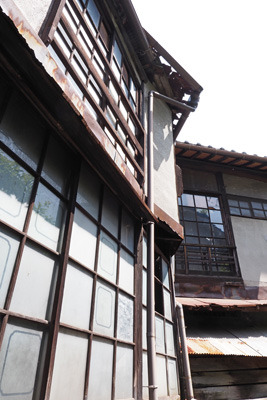 呉の市街平坦地に残る古い木造住宅